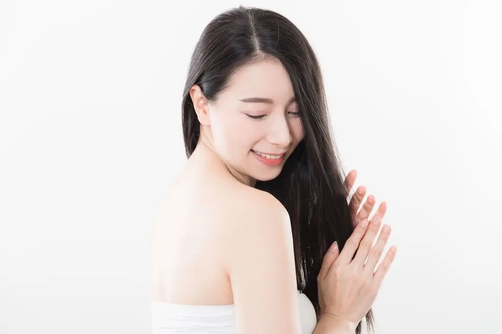 Tăng cường sức khỏe tóc và móng từ bữa ăn hàng ngày